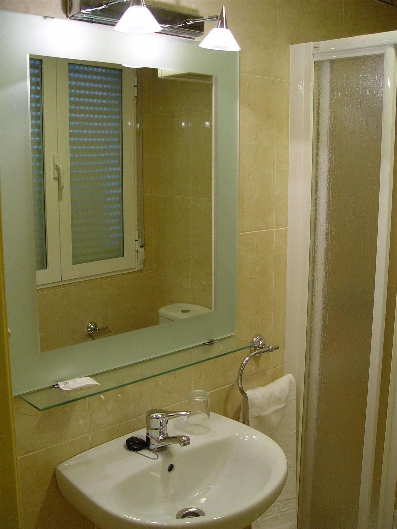 Hostal Forum Villa Del Rio Ngoại thất bức ảnh